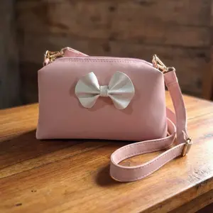 Tas Selempang Wanita Pita Kekinian Slingbag Gaya Korea Modis & Stylish untuk Tampilan Terbaru Anda