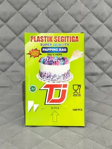 (1 pack) Plastik Segitiga Papping Bag HDPE Isi 100pcs Plastik Contong Penghias Kue