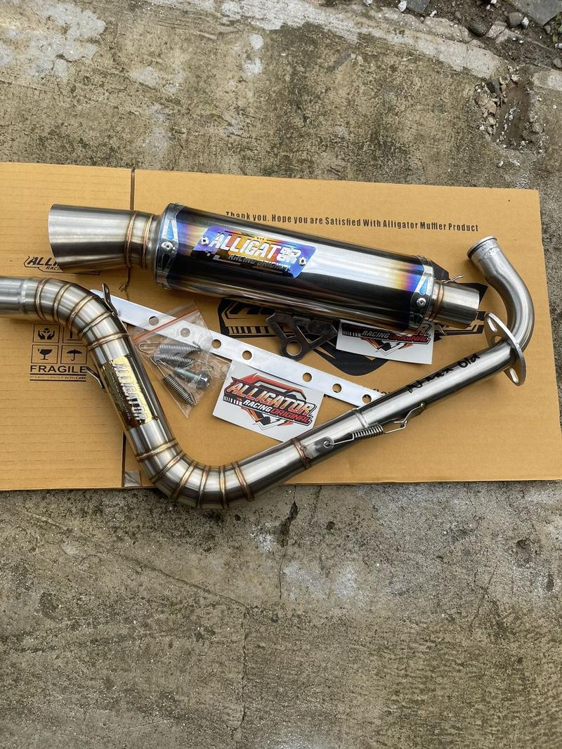 Product Introduction of Knalpot Samlong Original Alligator Halfblue New Emblem [ inlet 38 mm ] free triplat Nmax Aerox Beat Mio Scoopy Vario Pcx lexy Xride fino Fazio Freego dll Bracket Laser Motor Motorcycle 10