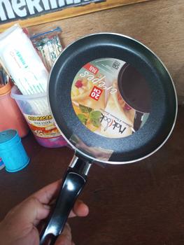 Product Review of Crepes Pan / Wajan Teflon Datar Gagang / Crepes Maker Kulit Lumpia Risol 16CM 18CM 20CM 22CM 28CM from i**y 1