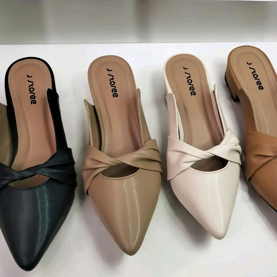 Sandal Wanita Kekinian Mules Hak Kotak Tinggi 3cm - J_Store 17 Shoes - Sendal antiselip size 40 flat