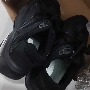 Sepatu Sneaker Pria dan Wanita Sol Tebal Untuk Sekolah, Kuliah, Olahraga Ringan, Kasual - Sepatu Sport Casual Unisex Sol Air Cushion Empuk Anti-Slip & Nyaman