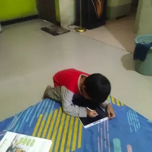 GOOJODOQ LED Drawing Tablet Children Drawing Erase 12 Inch Berwarna With Stylus Pen LCD Writing Tablet For Children's Learning papan tulis anak-anak