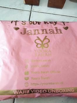 Product Review of [READY] Azalia knit New Abaya By Yoora Sarah from L**a 3
