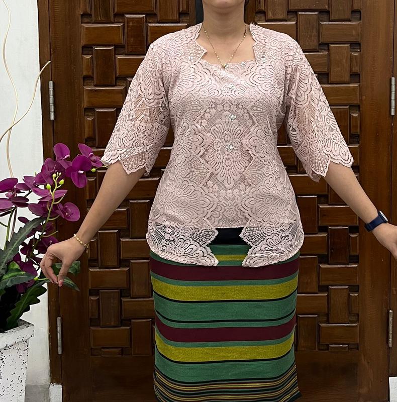 Blouse Kutu Baru Semifrancis / Blus semifrancis kutu baru berpuring bahan halus dan lembut 3