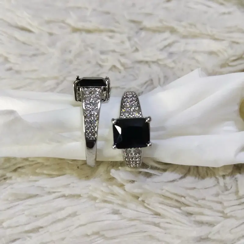 Cincin Wanita Xuping Gold Permata Hitam Kombinasi Permata Putih - Perhiasan Pengganti Emas Mewah - Rings 2