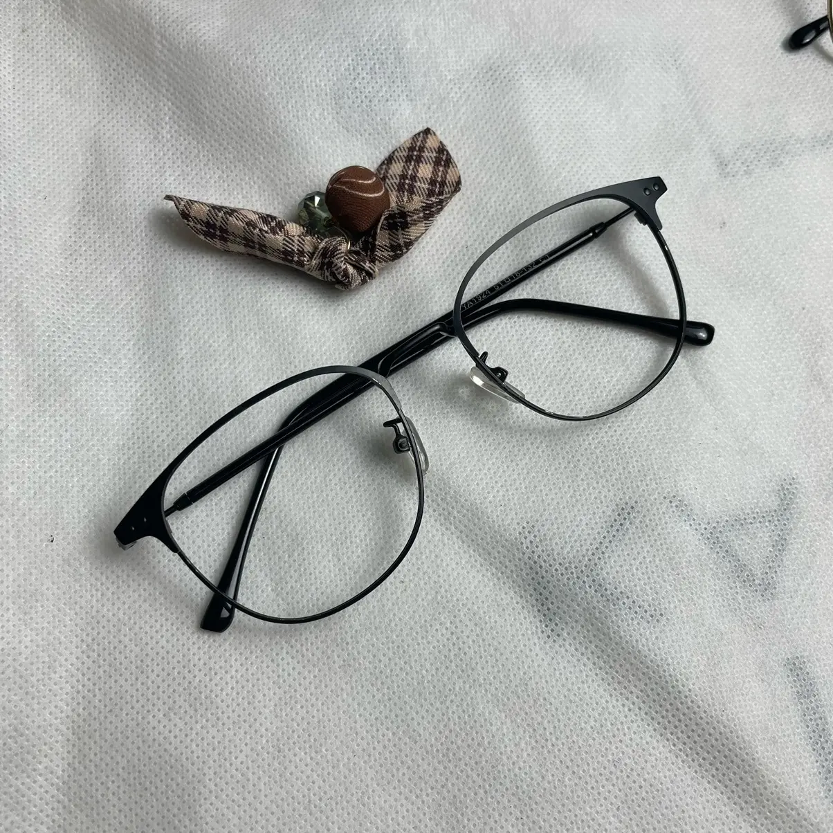 Kacamata kotak titanium four A 1924  pria/wanita kacamata fashion | kacamata Minus | kacamata Normal | kacamata cyl | kacamata plus Glasses Eyewear