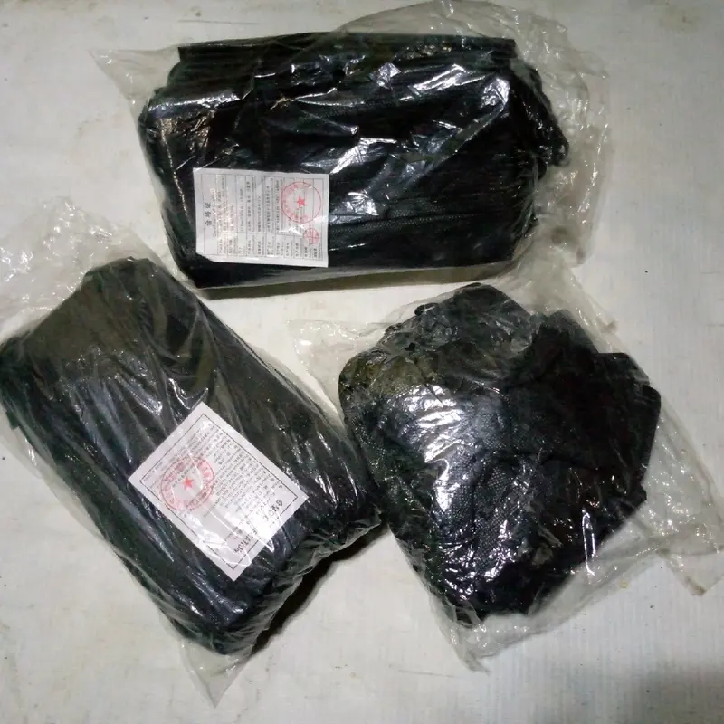 Masker Earloop polos hitam non hijab cantolan Isi 50 pcs 3PLY 4