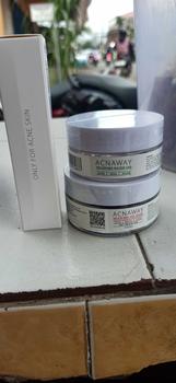 Product Review of ACNAWAY Bundle Acne Kill Kit 3 in 1 - Mugwort Moisturizer + Mugwort Gel Mask + Stubborn Cream from r**6 1