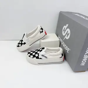 HONEYHOPE Sepatu Basic Anak Laki Laki Dan Perempuan Slip On/Selop Checkerboard Cream Fashion Anak