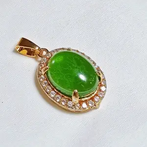 Liontin Batu akik Jamrud cikotok dengan kualitas terbaik dan siap pakai Kalung Aksesoris Elegan