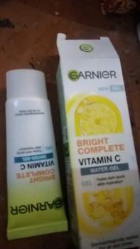 Product Review of Garnier Bright Complete Vit C/Sakura Glow Ceramide Moisturizer Pelembab & Pencerah Wajah Water Gel 20ml dengan Niacinamide dan Hyaluron - Mencerahkan from s**h 0