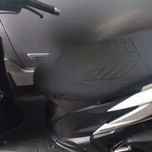 Sarung Cover Jok Motor Tinggal Pasang MODEL EMBOS PRIMA Bahan AMPLAS PASIR Pelindung Jok (ANTI CAKAR KUCING) Bahan Super Tebal Motor BEAT, VARIO, STYLO, SCOOPY, GENIO, NMAX, PCX, ADV, AEROX, LEXI, XEON, MIO, SUPRA X125, JUPITER, MX KING
