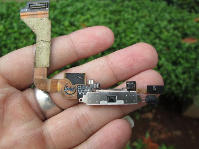 Gambar Konektor Charger Flexible Charger iPhone 4 Original Copotan dari CNC phoneshop Kota Administrasi Jakarta Pusat Tokopedia