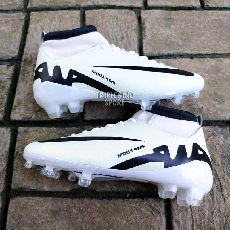 Sepatu Sepak Bola Boots Anak Cream Hitam Size 32-38 Usia 9-16 Tahun Sepatu Soccer Anak Laki-Laki Sepatu Olahraga Anak Terbaru 2