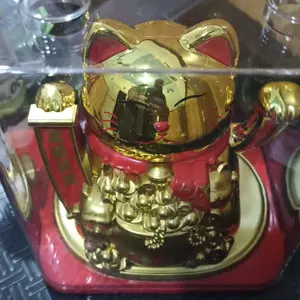 pajangan kucing hokki solar(pakai cahaya)