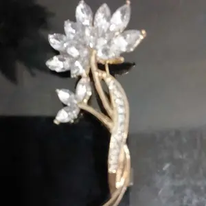 【Aylee】Paduan Bros Bunga Teratai Wanita Turban Pin Pin Pakaian Berlian Kristal Korsase Aksesoris Clips B1177