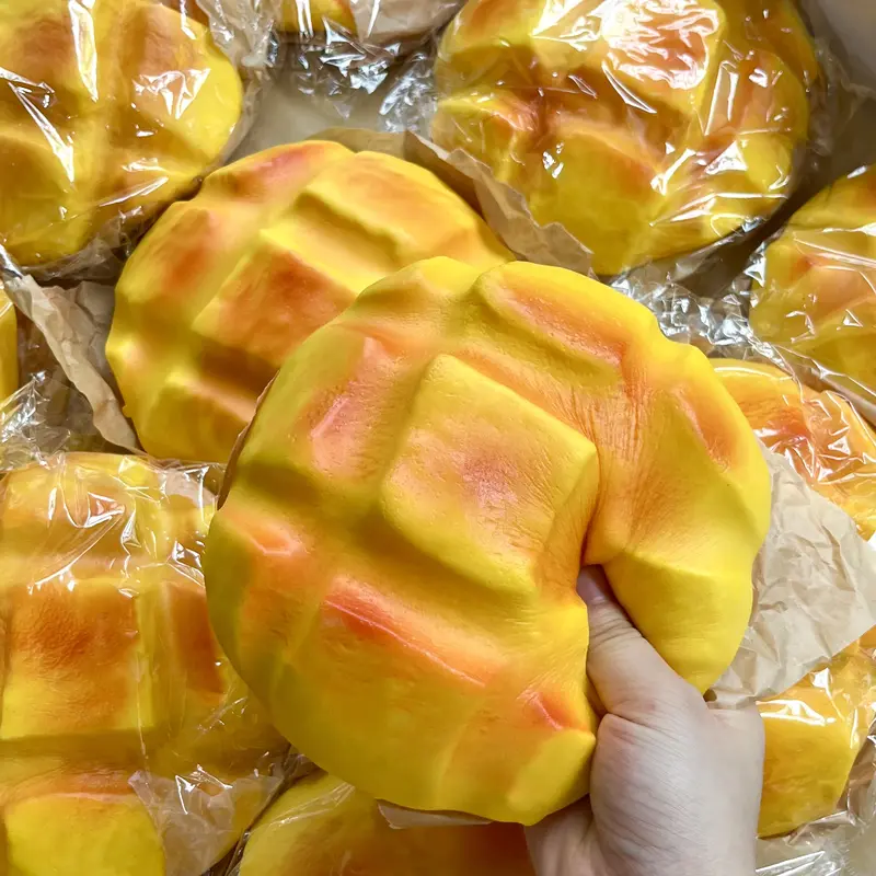 Đồ Chơi Squishy, Cỡ Lớn, Phục Hồi Chậm, Hình Búi Tóc Dứa, Được Làm Bằng Chất Liệu PU, Mềm Mại Và Dính, Thích Hợp Để Giảm Căng Thẳng 5