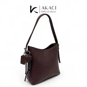 Shoulder Bag wanita Linzy Akaci 10-8529 Bahan kulit sintetis 1 ruang tas kerja kantor kuliah terbaru kekinian + gantungan Shoulder Bag wanita Linzy Akaci 10-8529 Bahan kulit sintetis 1 ruang tas kerja kantor kuliah terbaru kekinian + gantungan