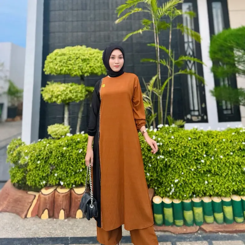 (READY) TUTUNAJWA Delisha Setelan Celana Polo Linen No Hijab