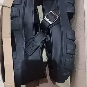 Sepatu Docmart Wanita Luna Terbaru Fashion Korean Style ootd kekinian oxford Shoes Kerja Kasual Cewek Premium Quality 2001 Bisa Cod Hitam