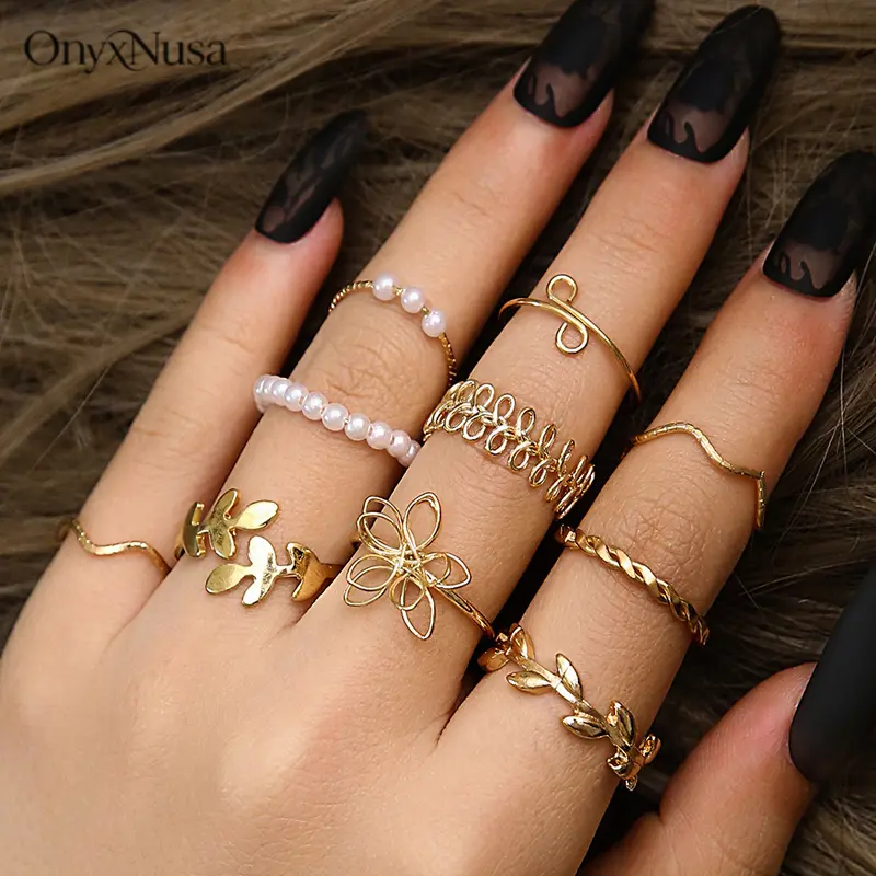 【 10 PCS 】COD Hollow-out Ring Set Simple Flower Vine Ring Retro Imitation Pearl Ring 10-piece Set Vintage Gift