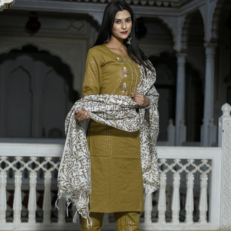 [Ready SG Stock M L 2XL ] Embroidered Straight  Kurta, Pant &  Mul Cotton Dupatta 3 Pcs Punjabi Suit [Indian Dresses] Traditional Womenswear 1