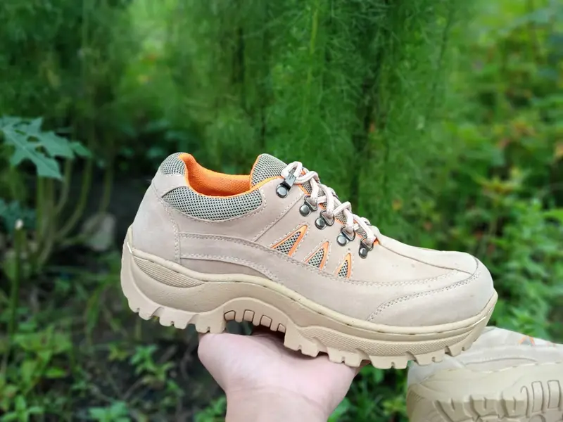 Sepatu Safety Pria Wanita Sepatu Gunung Hiking Unisex Sepatu Safety Ujung Besi shoes 4