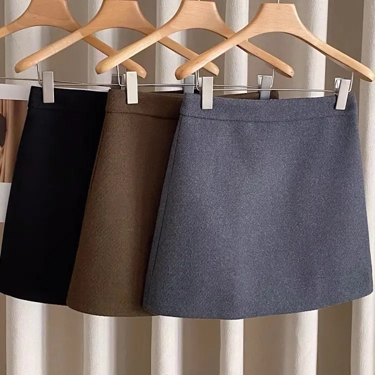 [M245] Chân Váy Vải  Ép Mịn Bassic Dáng Ngắn Phom A  Có Quần Bảo Hộ | BigBuy360 - bigbuy360.vn