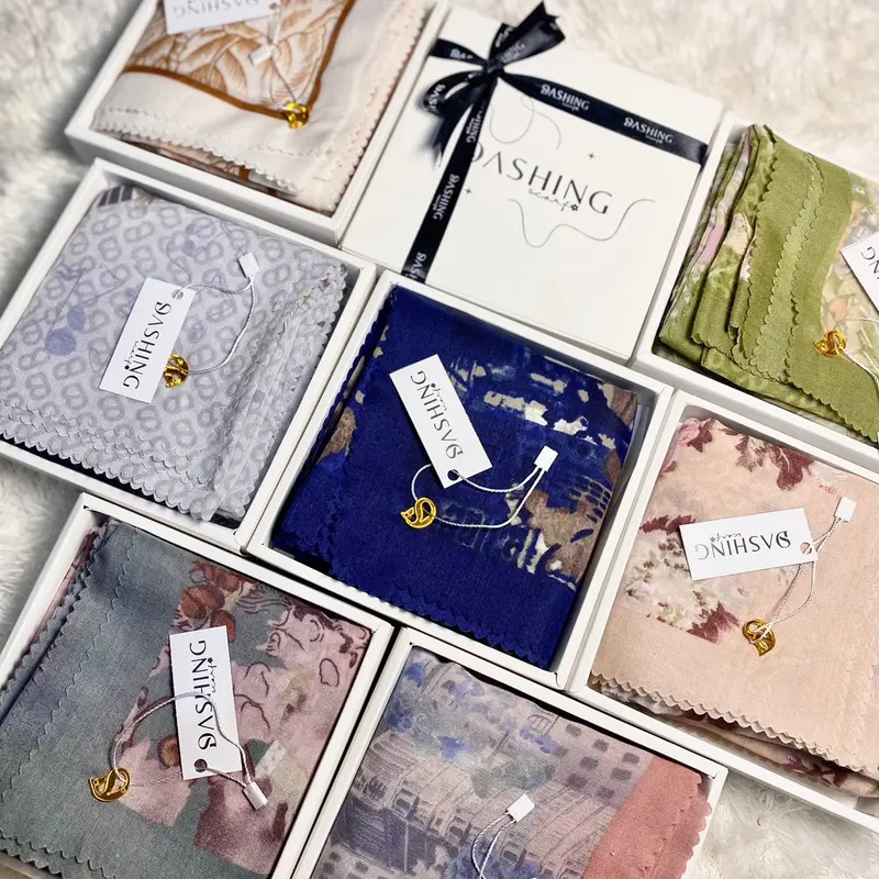 HIJAB VOAL MOTIF KEMASAN BOX DASHINGSCARF 2