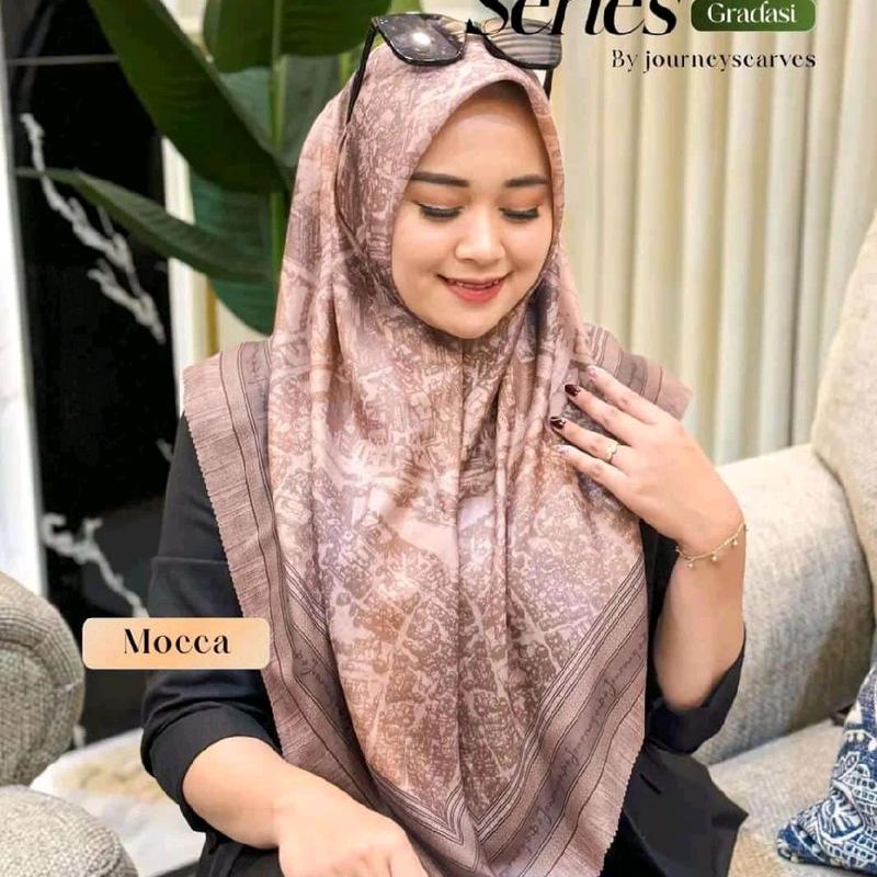 Segi Empat Motif ala JP Jorney Grada Gradasi Raya Mila Rainbow 1