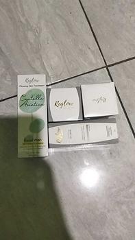 Product Review of Reglow New Paket isi 4 (Facial Wash, Day Cream, Night Cream, Serum) Skincare from J**a H**n A**a 0