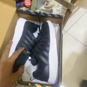 Sepatu branded  pakek kode sesuai harga