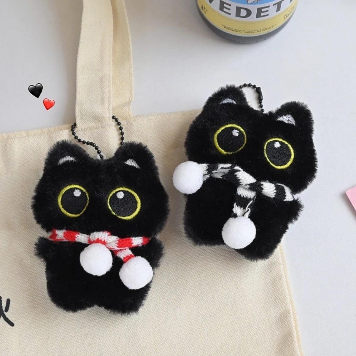 Gantungan Kunci Kucing Hitam Bunyi Jay Enhypen 1Buah Bahan Mewah dengan Lonceng Syal, Warna Asli/Bel Kuning/Syal Merah/Syal Hitam, Boneka Lembut Aksesoris Tas Ransel Hadiah Anak Perempuan Remaja