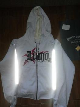 Product Review of HOODIE BOXY Menyala ZipperJAKET ZIPPER BOXY SABLON FOAMING DAN AKSEN MENYALA BLACK PING PRIA WANITA Unisex Hitam Sweater Santai from B**d 1