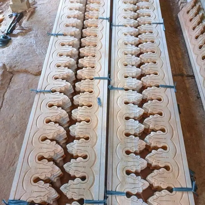 Lisplang Ukir PREMIUM Bahan Kayu Mahoni Panjang 2 Meter Lebar 16cm Tebal 2cm untuk Dekorasi Rumah dll