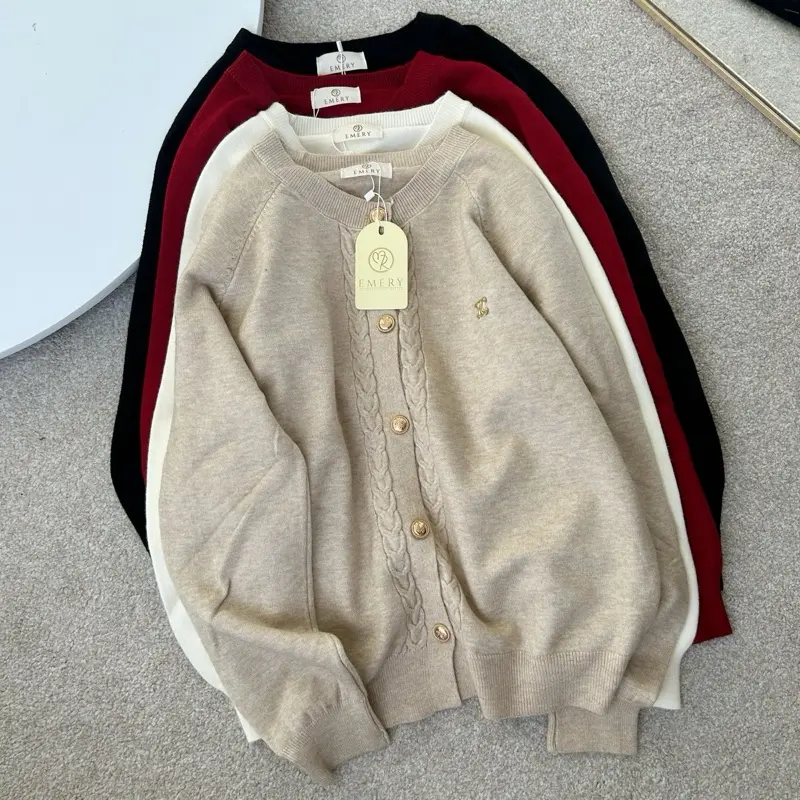 Cardi Knit Selina  | Cardigan knit by emery | emery
