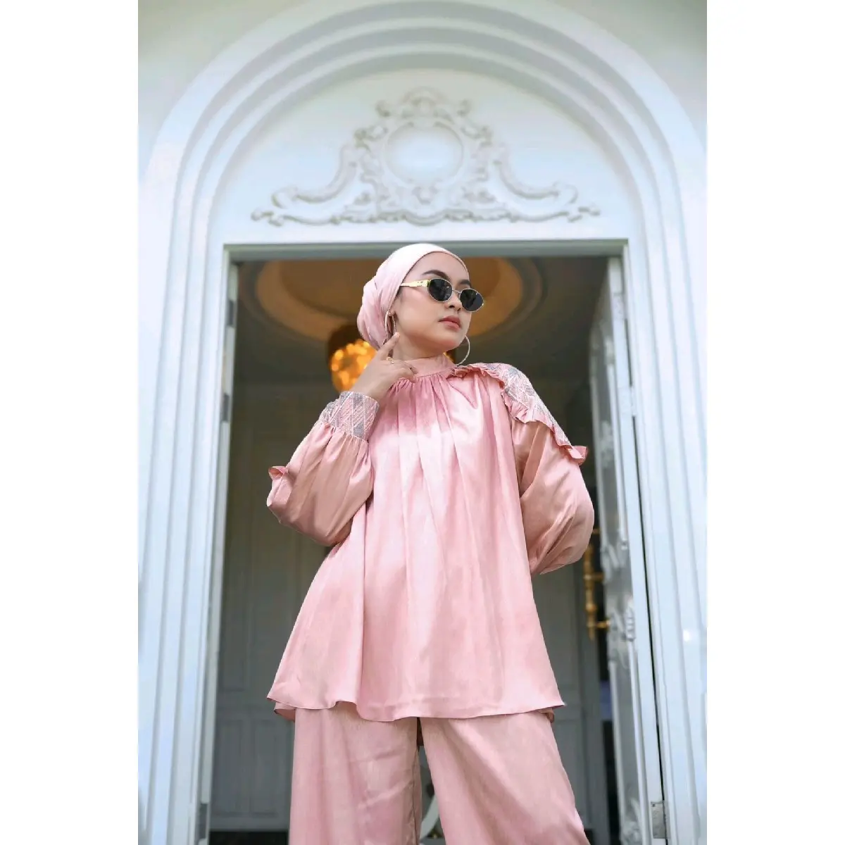 Sahara Setelan Celana by museza : bahan satin jacquard