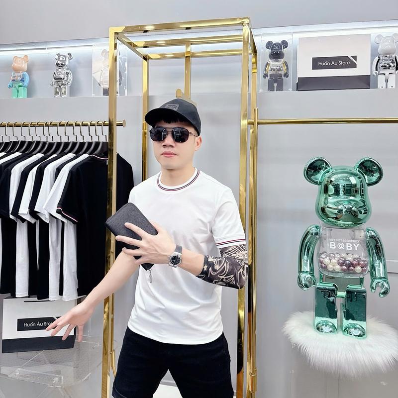 Áo Thun cộc tay Nam trơn cổ tròn, phông Tay Ngắn viền cổ và nổi bật, Chất Thun Cotton bề mặt vải mềm mịn và thoáng mát - Huấn Âu Store - AP 01 1