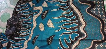 Product Review of KEMEJA BATIK PRIA SLIMFIT MOTIF IGUANA BLUE EMERALD LAPIS FURING from I**a A**🦋 0