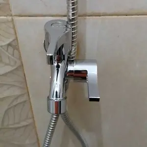 4 IN 1 Paket Kran Besi Tahan Karat Plus Hand Shower 300 lubang komplit Keran Air Selang kamar mandi kecil