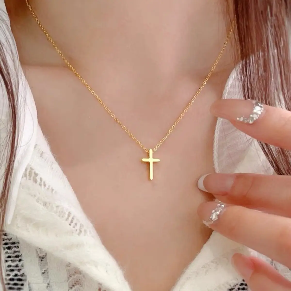 Kalung dengan loket salib untuk wanita dan wanita, rantai emas ringkas, Liontin, barang kemas harian, fesyen