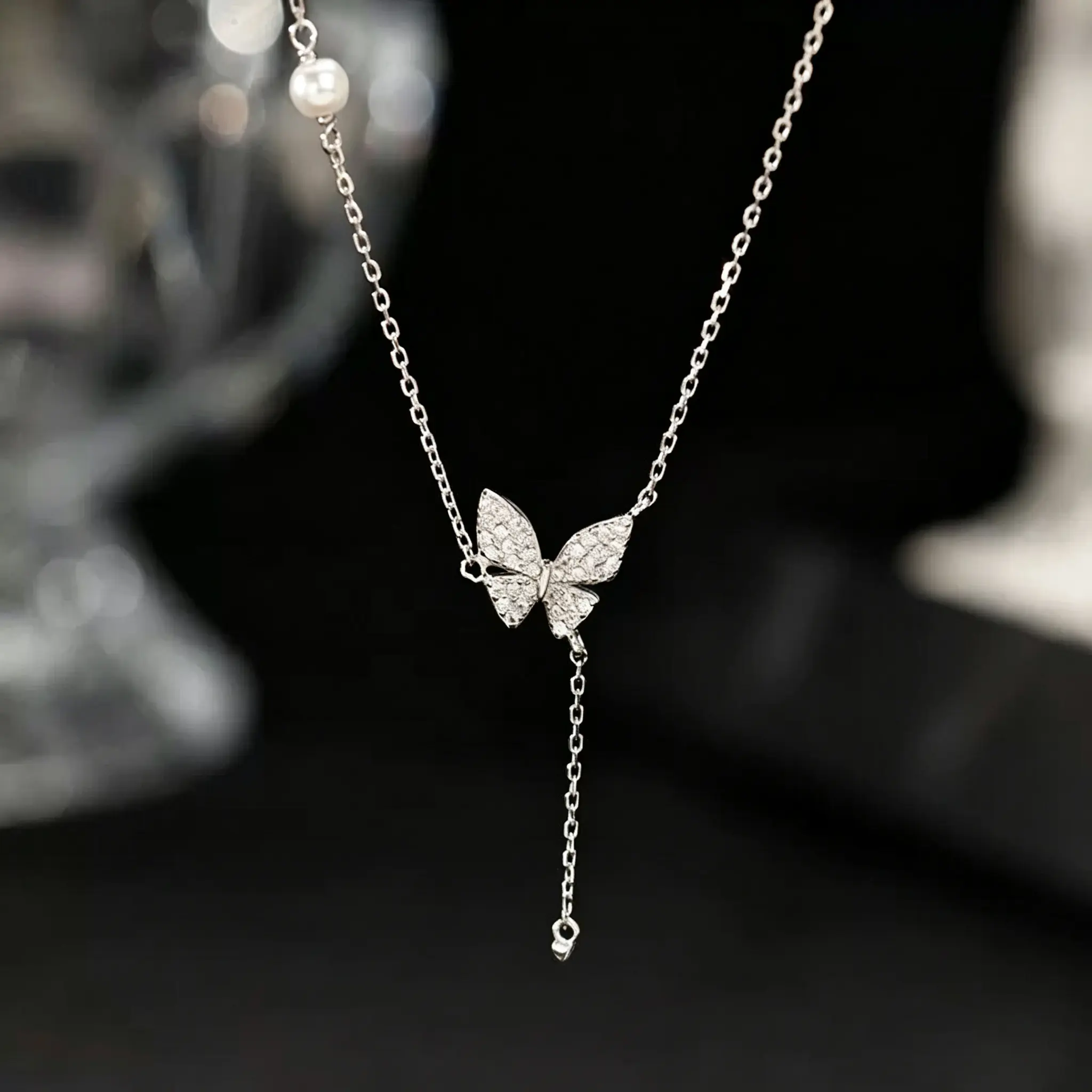 Kalung Wanita| Titanium| Anti Karat| Dengan Liontin Kupu-Kupu  Kristal Mutiara Model Tidak Luntur Women  Butterfly Chain Necklace|4.15