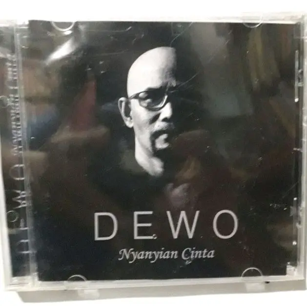 Dewo - Nyanyian Cinta