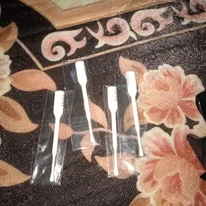 Alat pencukur bulu hidung manual dua kepala yang aman untuk membersihkan lubang hidung.