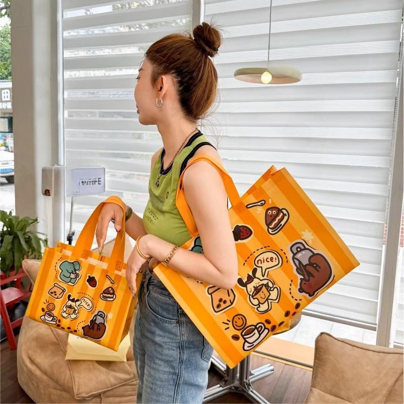 Tas Belanja /  Tote Bag Spunbond/ Goodie Bag Spunbond /Tas Spunbond /Kain Motif Premium Kantong Jumbo Tas Kado Gift A30 0