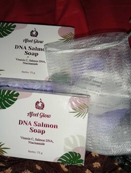 Product Review of [2 PCS ]SABUN GLOWING DNA SALMON AFEELGLOW Soap from b**2 3