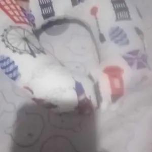 Bantal dot bayi cara mudah minum susu formula bayi