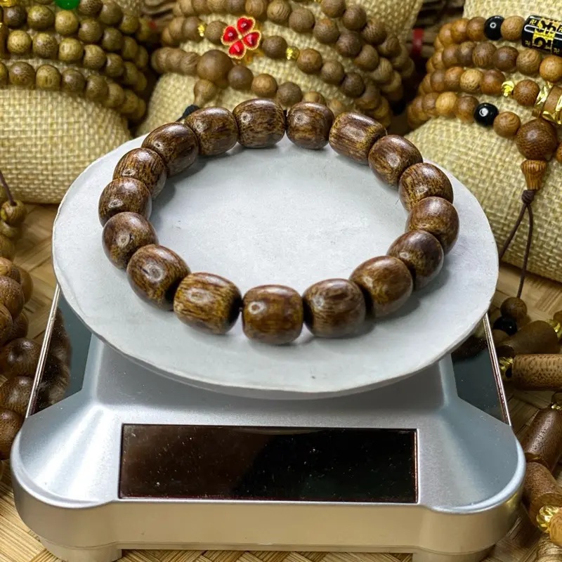 Trầm hương lu thống tài lộc tốc vườn quà tặng
