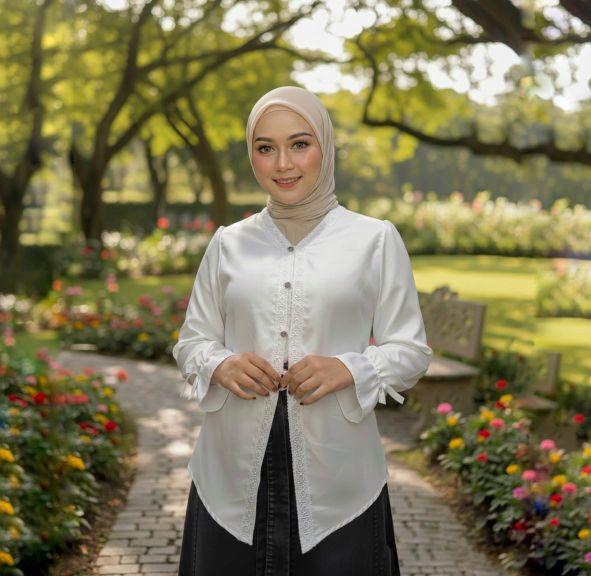 Lily Blouse Kebaya Modern Slim-Fit Blouse Wanita Katun Toyobo